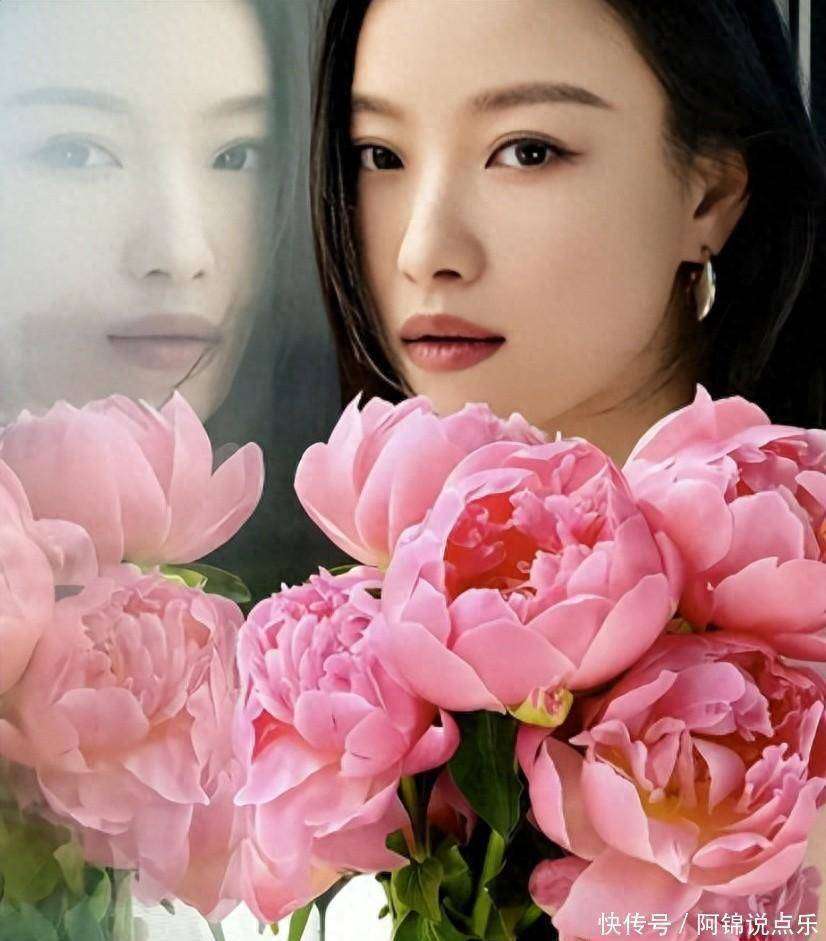 诞一细节暴露真实现状难怪当初看不上冯绍峰mg不朽情缘游戏平台37岁倪妮晒照过圣(图3) 诞一细节暴露真实现状难怪当初看不上冯绍峰mg不朽情缘游戏平台37岁倪妮晒照过圣(图3)